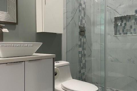 Villa ou maison à louer à Hollywood, Floride: 3 chambres, 205.78 m2 № 1975265 - photo 11