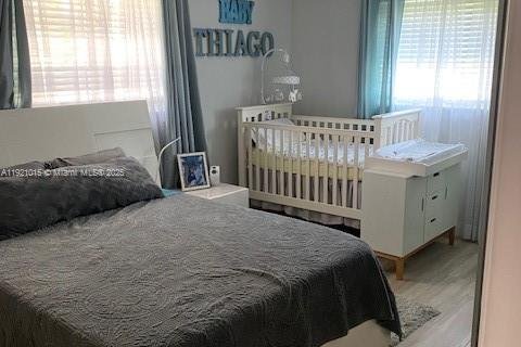 Villa ou maison à louer à Hollywood, Floride: 3 chambres, 205.78 m2 № 1975265 - photo 17