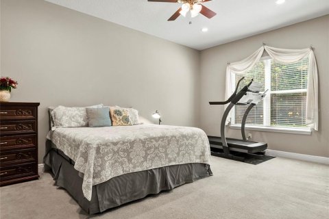 House in Oviedo, Florida 5 bedrooms, 393.81 sq.m. № 1649268 - photo 23