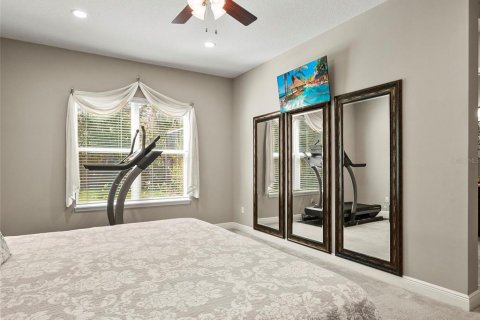 House in Oviedo, Florida 5 bedrooms, 393.81 sq.m. № 1649268 - photo 24