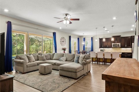 House in Oviedo, Florida 5 bedrooms, 393.81 sq.m. № 1649268 - photo 19