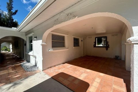 Apartment in Port Charlotte, Florida 2 bedrooms, 115.29 sq.m. № 2306455