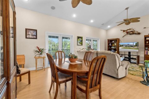 House in Crystal River, Florida 3 bedrooms, 184.69 sq.m. № 1789752 - photo 18