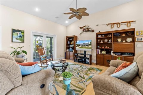 House in Crystal River, Florida 3 bedrooms, 184.69 sq.m. № 1789752 - photo 21