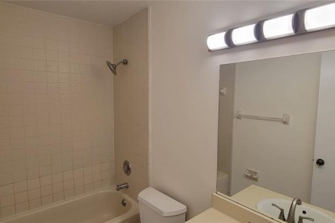Casa en alquiler en Apopka, Florida, 3 dormitorios, 113.99 m2 № 1915181 - foto 5