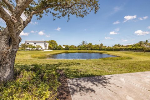 Townhouse in Plantation, Florida 3 bedrooms, 150.13 sq.m. № 1887770 - photo 29