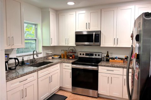 Купить виллу или дом в Майами, Флорида 3 спальни, 111.85м2, № 2052194 - фото 4