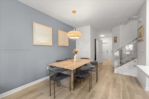 Adosado en venta en Homestead, Florida, 3 dormitorios, 153.38 m2 № 1974438 - foto 19