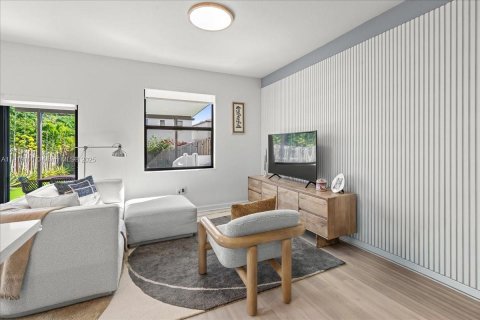 Adosado en venta en Homestead, Florida, 3 dormitorios, 153.38 m2 № 1974438 - foto 20