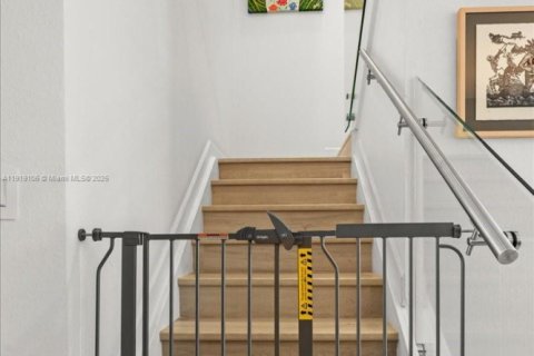 Adosado en venta en Homestead, Florida, 3 dormitorios, 153.38 m2 № 1974438 - foto 23