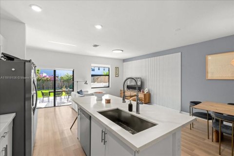 Adosado en venta en Homestead, Florida, 3 dormitorios, 153.38 m2 № 1974438 - foto 21