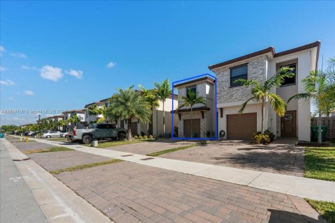 Adosado en venta en Homestead, Florida, 3 dormitorios, 153.38 m2 № 1974438 - foto 6