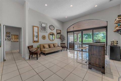 Casa en venta en Miami, Florida, 4 dormitorios, 290.69 m2 № 2076084 - foto 8