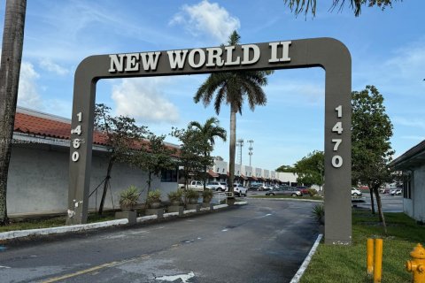 Propiedad comercial en venta en Sweetwater, Florida № 1802816 - foto 30