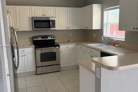 Touwnhouse à vendre à Homestead, Floride: 2 chambres, 114.64 m2 № 2063823 - photo 9