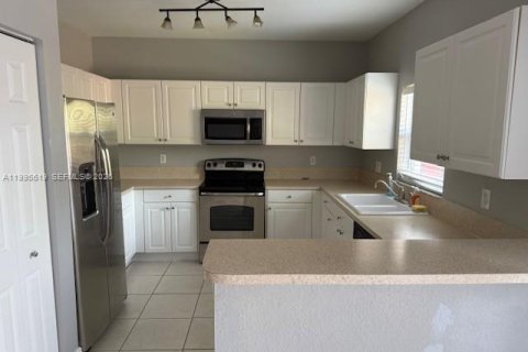 Touwnhouse à vendre à Homestead, Floride: 2 chambres, 114.64 m2 № 2063823 - photo 8