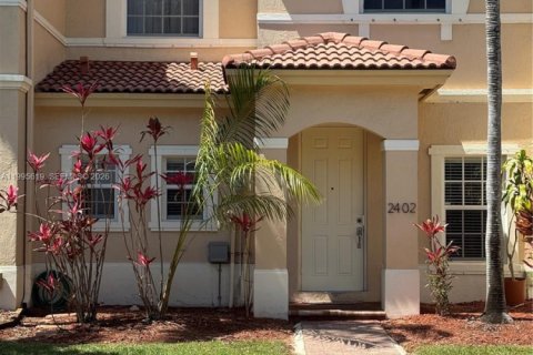 Touwnhouse à vendre à Homestead, Floride: 2 chambres, 114.64 m2 № 2063823 - photo 4