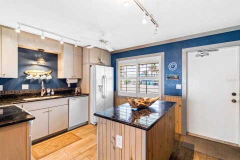 Condominio en alquiler en New Smyrna Beach, Florida, 2 dormitorios, 97.08 m2 № 1554616 - foto 11