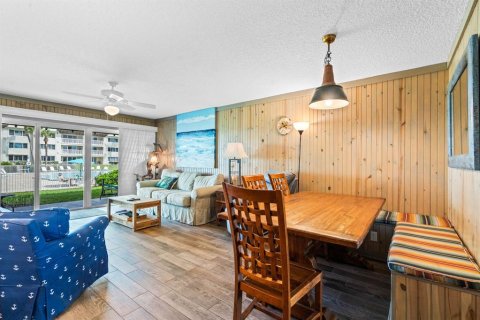 Condominio en alquiler en New Smyrna Beach, Florida, 2 dormitorios, 97.08 m2 № 1554616 - foto 7
