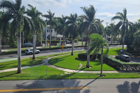 Copropriété à louer à Hallandale Beach, Floride: 1 chambre, 65.03 m2 № 2038040 - photo 4