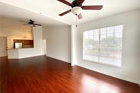 Condo in Orlando, Florida, 2 bedrooms № 2105146 - photo 9