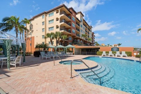 Condo in Saint Pete Beach, Florida, 3 bedrooms  № 1523895 - photo 8