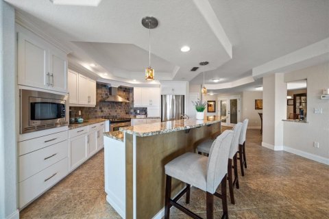 Condo in Saint Pete Beach, Florida, 3 bedrooms  № 1523895 - photo 25
