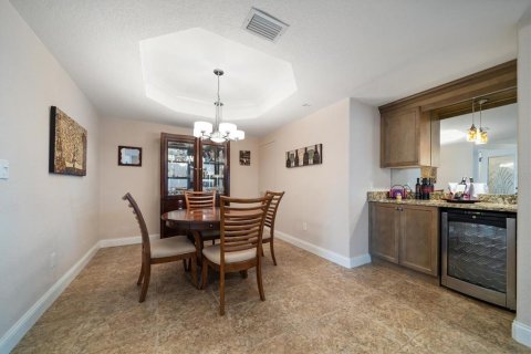 Condo in Saint Pete Beach, Florida, 3 bedrooms  № 1523895 - photo 17