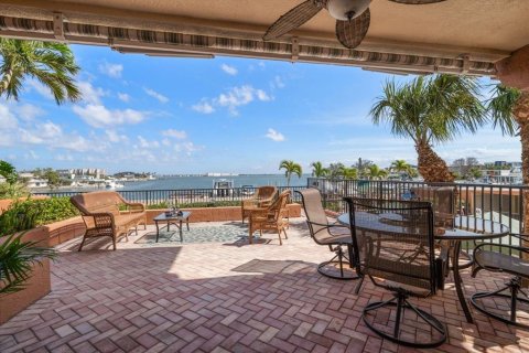 Condo in Saint Pete Beach, Florida, 3 bedrooms  № 1523895 - photo 5