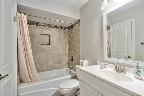Condo in Port Orange, Florida, 2 bedrooms  № 1850211 - photo 15