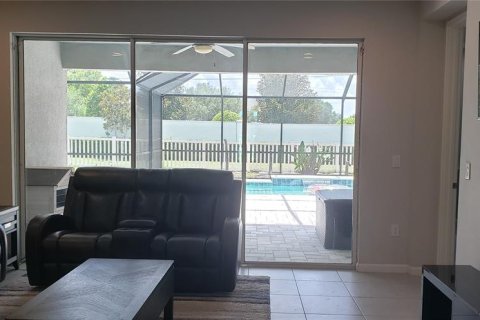 Villa ou maison à louer à Valrico, Floride: 4 chambres, 219.81 m2 № 2095736 - photo 11