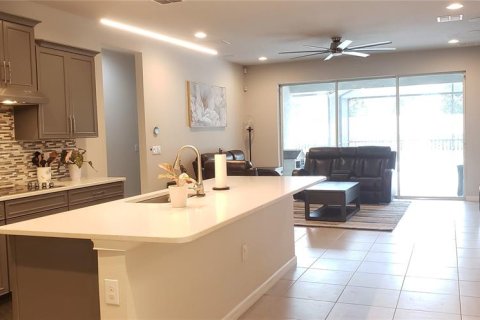 Villa ou maison à louer à Valrico, Floride: 4 chambres, 219.81 m2 № 2095736 - photo 3