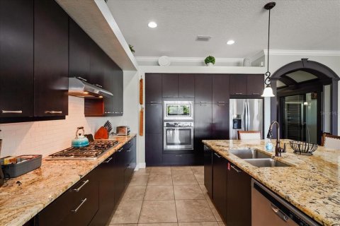 Villa ou maison à vendre à Kissimmee, Floride: 5 chambres, 304.07 m2 № 2400902 - photo 17