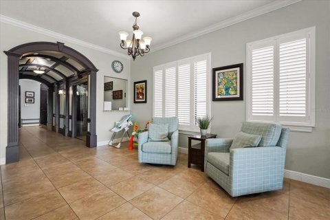 Villa ou maison à vendre à Kissimmee, Floride: 5 chambres, 304.07 m2 № 2400902 - photo 10