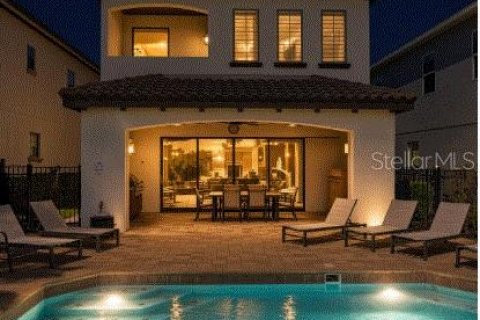 Villa ou maison à vendre à Kissimmee, Floride: 5 chambres, 304.07 m2 № 2400902 - photo 4