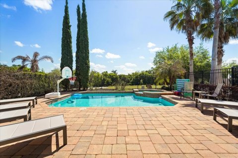 Villa ou maison à vendre à Kissimmee, Floride: 5 chambres, 304.07 m2 № 2400902 - photo 5