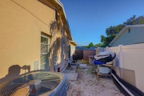 Villa ou maison à vendre à Bradenton, Floride: 3 chambres, 167.6 m2 № 2437275 - photo 22
