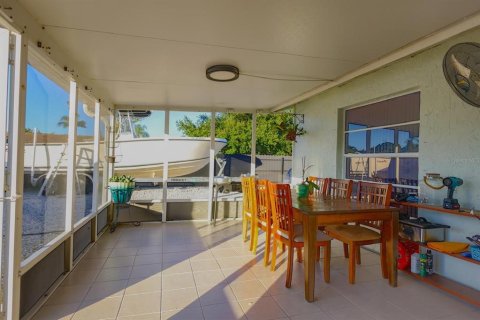 Villa ou maison à vendre à Bradenton, Floride: 3 chambres, 167.6 m2 № 2437275 - photo 30