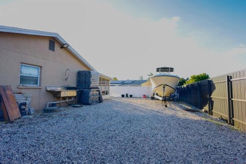 Villa ou maison à vendre à Bradenton, Floride: 3 chambres, 167.6 m2 № 2437275 - photo 27