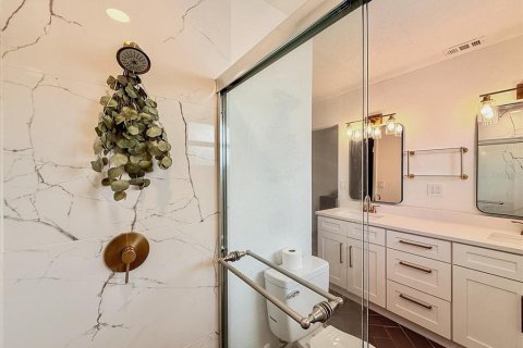 House in Dunedin, Florida 4 bedrooms, 168.43 sq.m. № 1801955 - photo 23