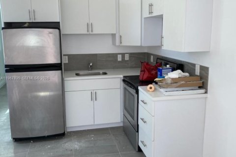 Villa ou maison à louer à West Park, Floride: 1 chambre, 233.65 m2 № 2029165 - photo 17