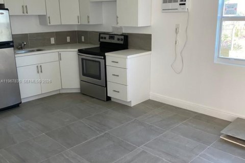 Villa ou maison à louer à West Park, Floride: 1 chambre, 233.65 m2 № 2029165 - photo 26