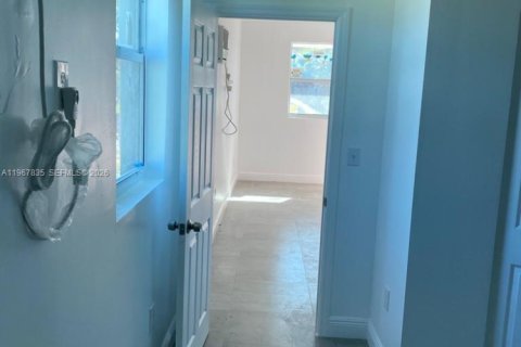 Villa ou maison à louer à West Park, Floride: 1 chambre, 233.65 m2 № 2029165 - photo 6