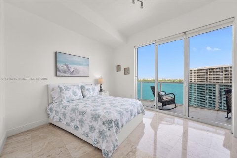 Copropriété à vendre à North Bay Village, Floride: 2 chambres, 118.36 m2 № 1832410 - photo 12