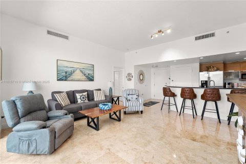 Copropriété à vendre à North Bay Village, Floride: 2 chambres, 118.36 m2 № 1832410 - photo 2