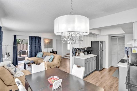 Touwnhouse à louer à Lauderhill, Floride: 2 chambres, 87.33 m2 № 1961681 - photo 14