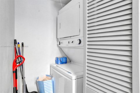 Touwnhouse à louer à Lauderhill, Floride: 2 chambres, 87.33 m2 № 1961681 - photo 10