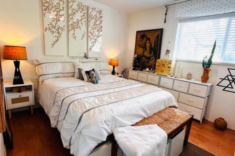 Apartment in Miami, Florida 1 bedroom, 52.3 sq.m. № 2192624