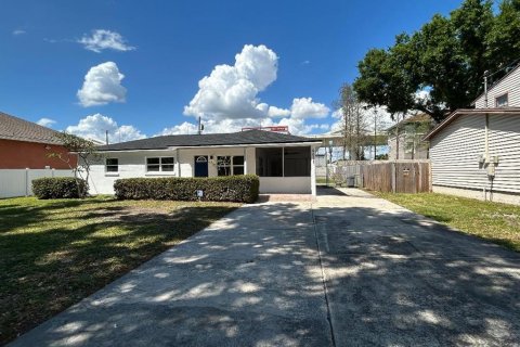 Villa ou maison à louer à Tampa, Floride: 3 chambres, 109.62 m2 № 2109679 - photo 2
