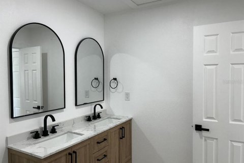 Villa ou maison à louer à Tampa, Floride: 3 chambres, 109.62 m2 № 2109679 - photo 22
